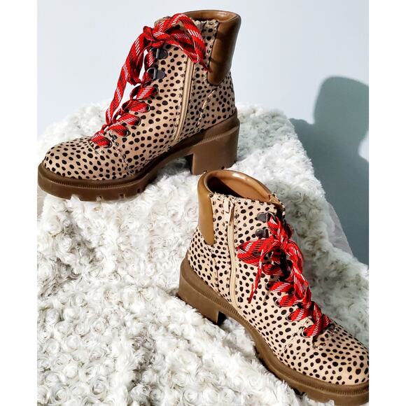 Universal Thread Animsl Print Boot Size 7 Red Laces Cabincore Back-to-School - Picture 6 of 10